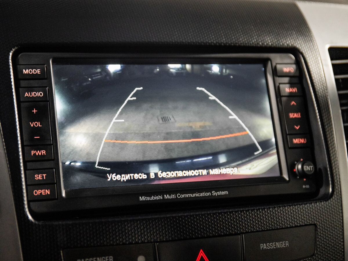 Mitsubishi Outlander 2011 - фото автомобиля