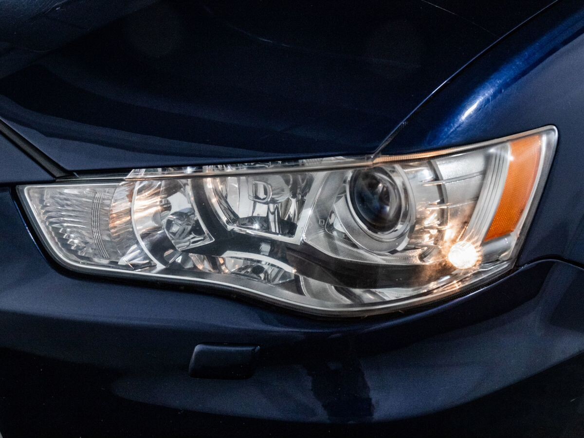 Mitsubishi Outlander 2011 - фото автомобиля