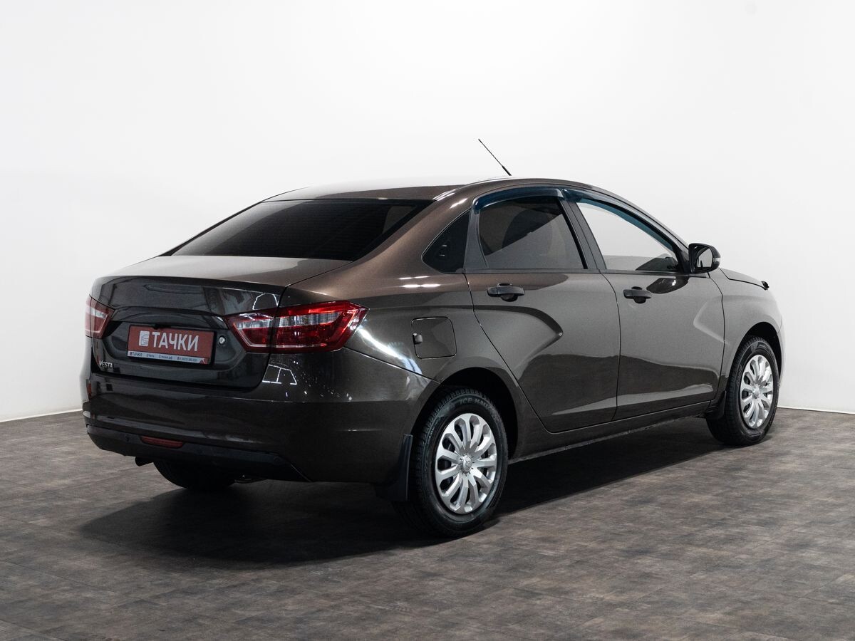 Lada (ВАЗ) Vesta 2016 - фото автомобиля