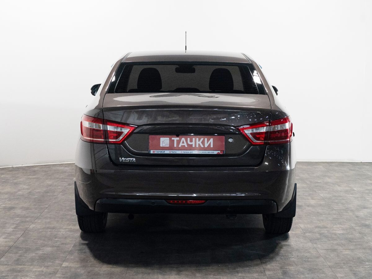 Lada (ВАЗ) Vesta 2016 - фото автомобиля