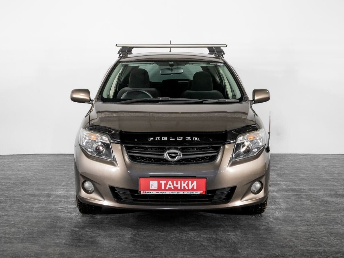 Toyota Corolla 2012 - фото автомобиля