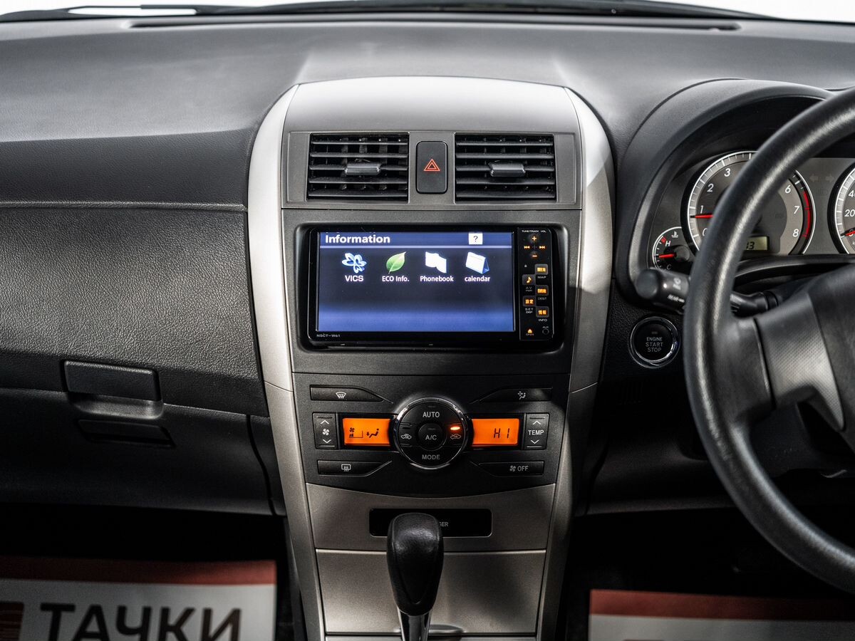 Toyota Corolla 2012 - фото автомобиля