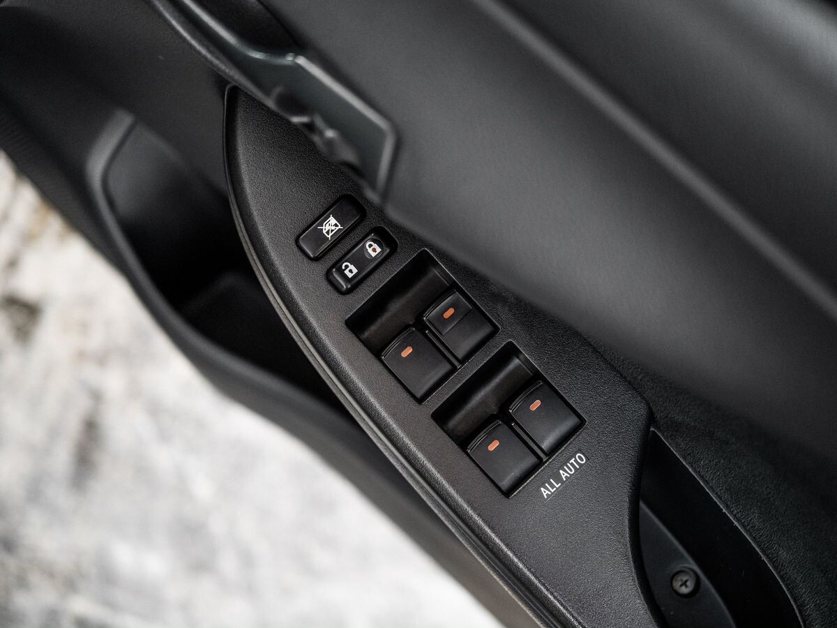 Toyota Corolla 2012 - фото автомобиля