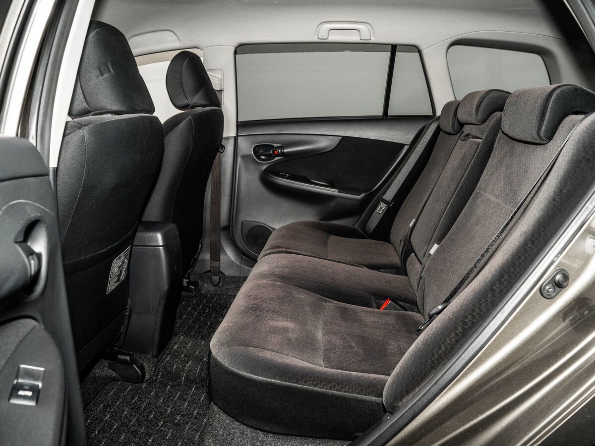 Toyota Corolla 2012 - фото автомобиля