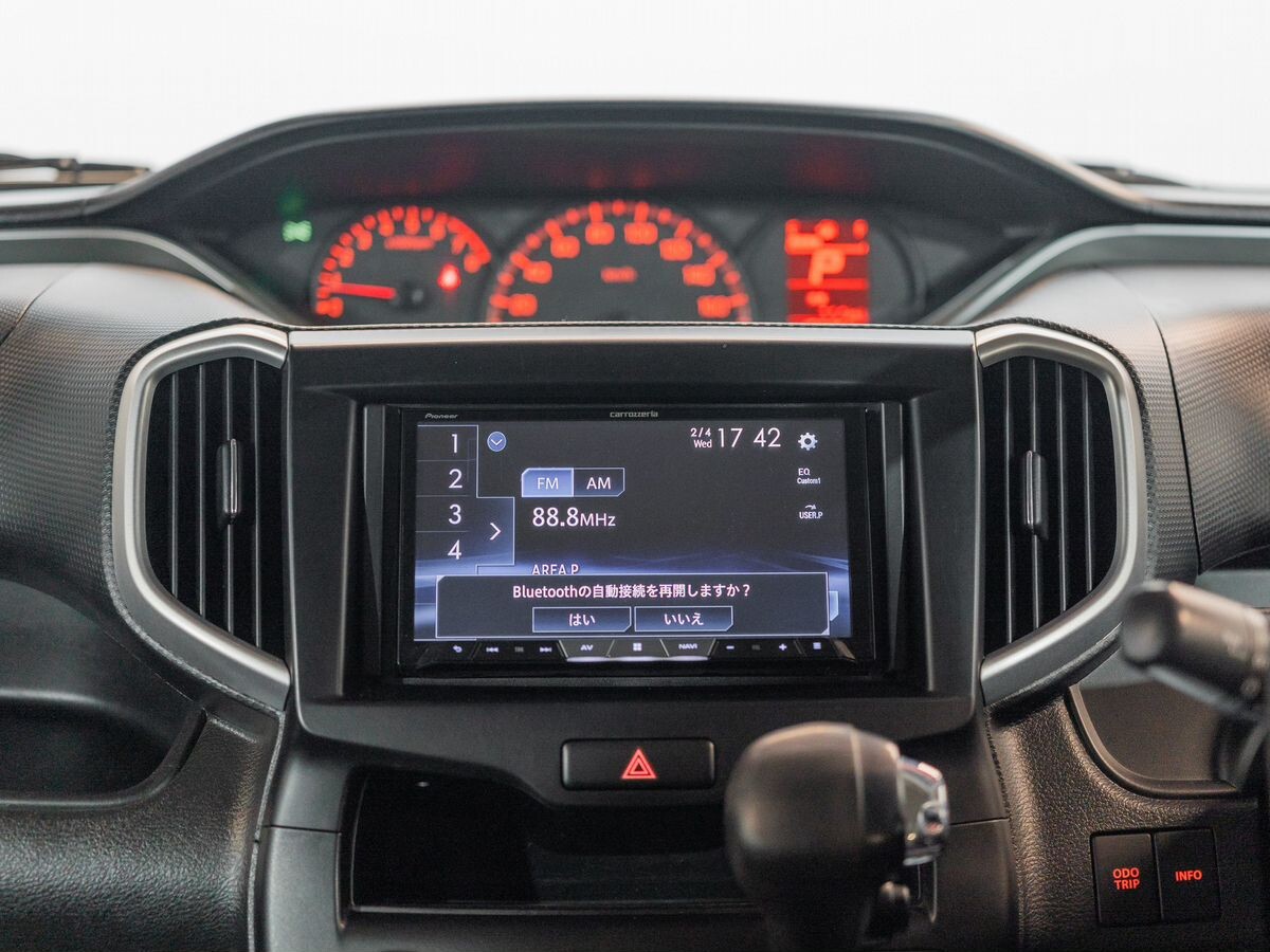 Suzuki Solio 2018 - фото автомобиля