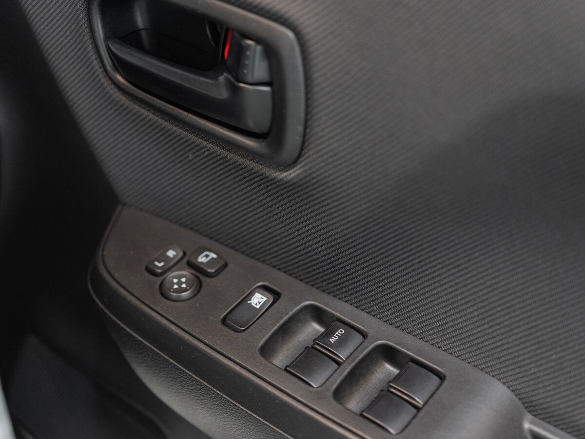 Suzuki Solio 2018 - фото автомобиля