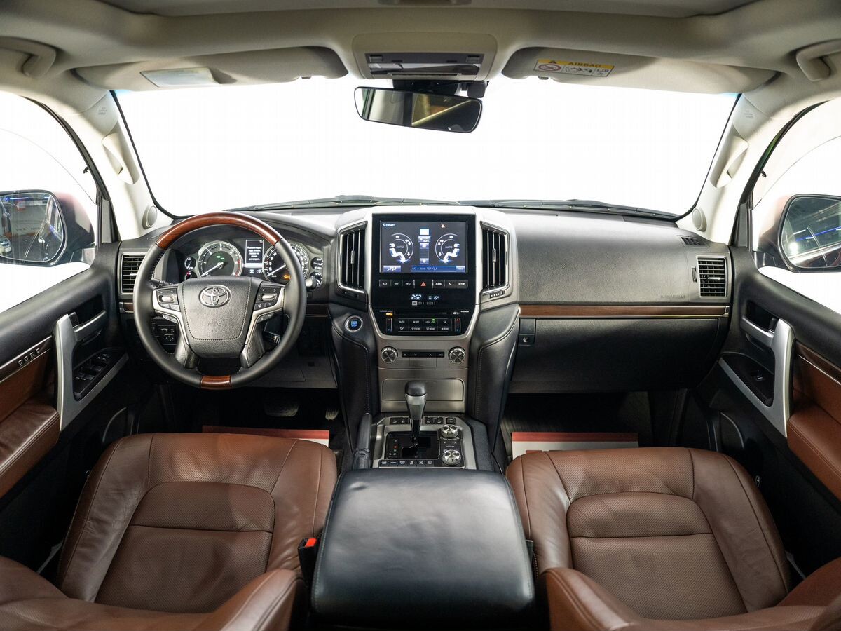 Toyota Land Cruiser 2016 - фото автомобиля