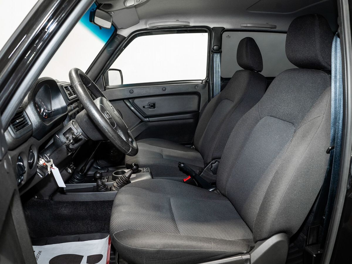 Lada (ВАЗ) Niva Legend 2025 - фото автомобиля