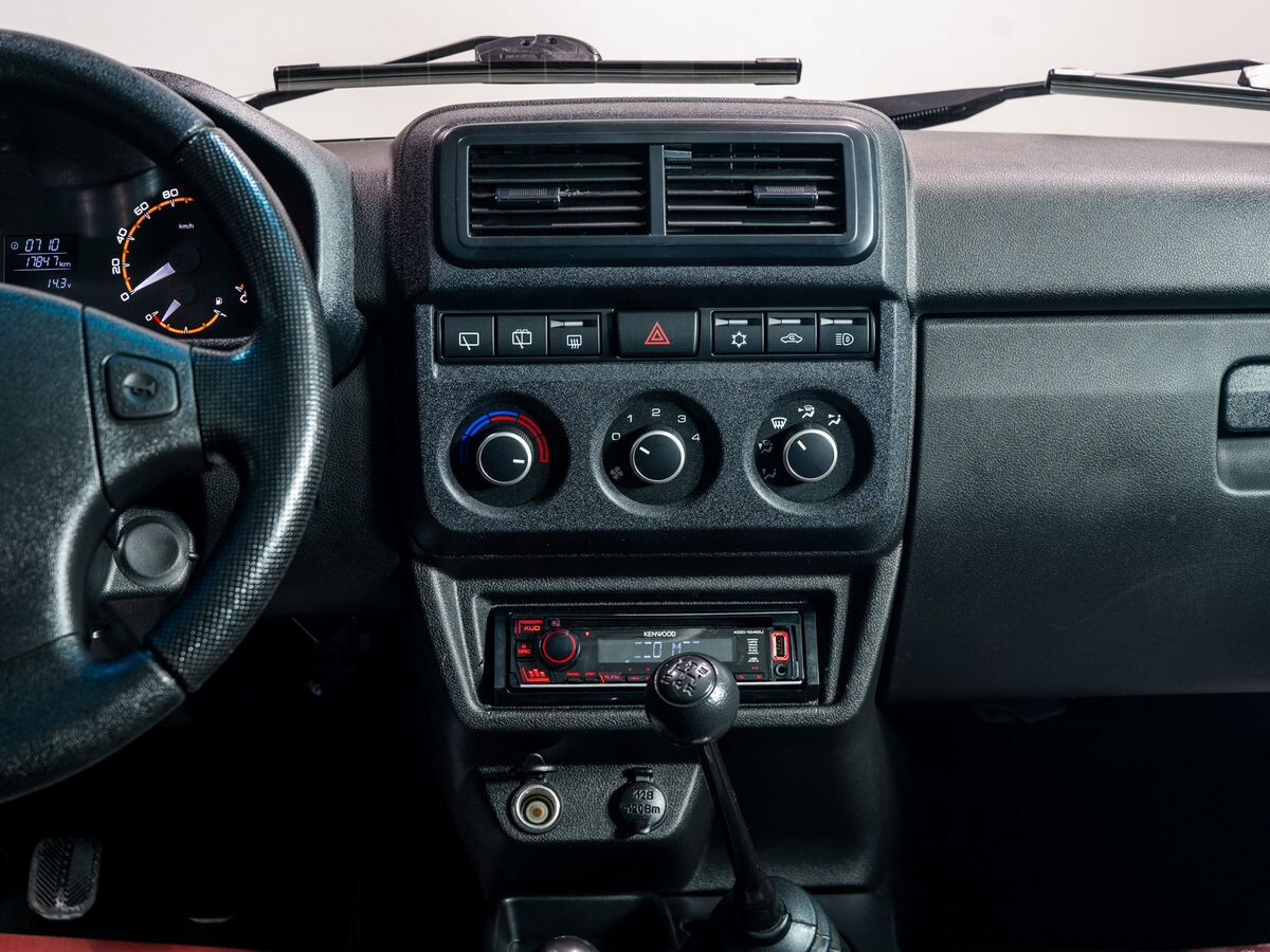 Lada (ВАЗ) Niva Legend 2025 - фото автомобиля