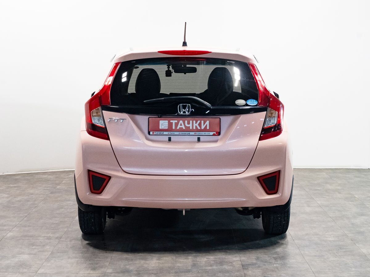 Honda Fit 2016 - фото автомобиля