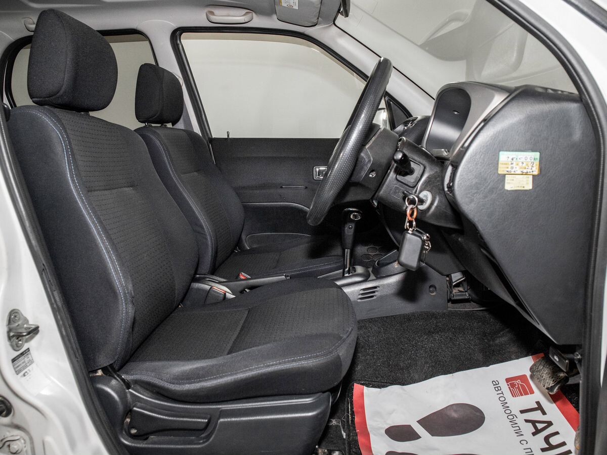 Daihatsu Terios 2010 - фото автомобиля