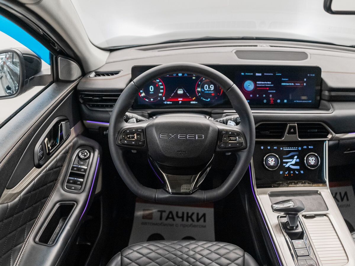 Exeed TXL 2022 - фото автомобиля