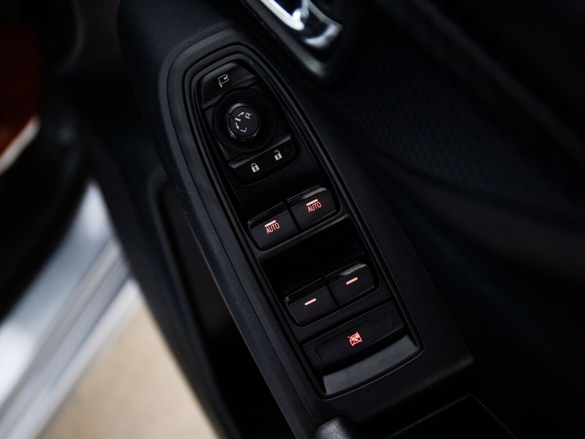 Subaru Impreza 2019 - фото автомобиля