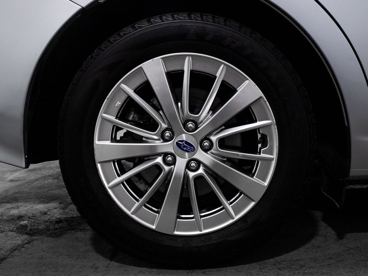 Subaru Impreza 2019 - фото автомобиля