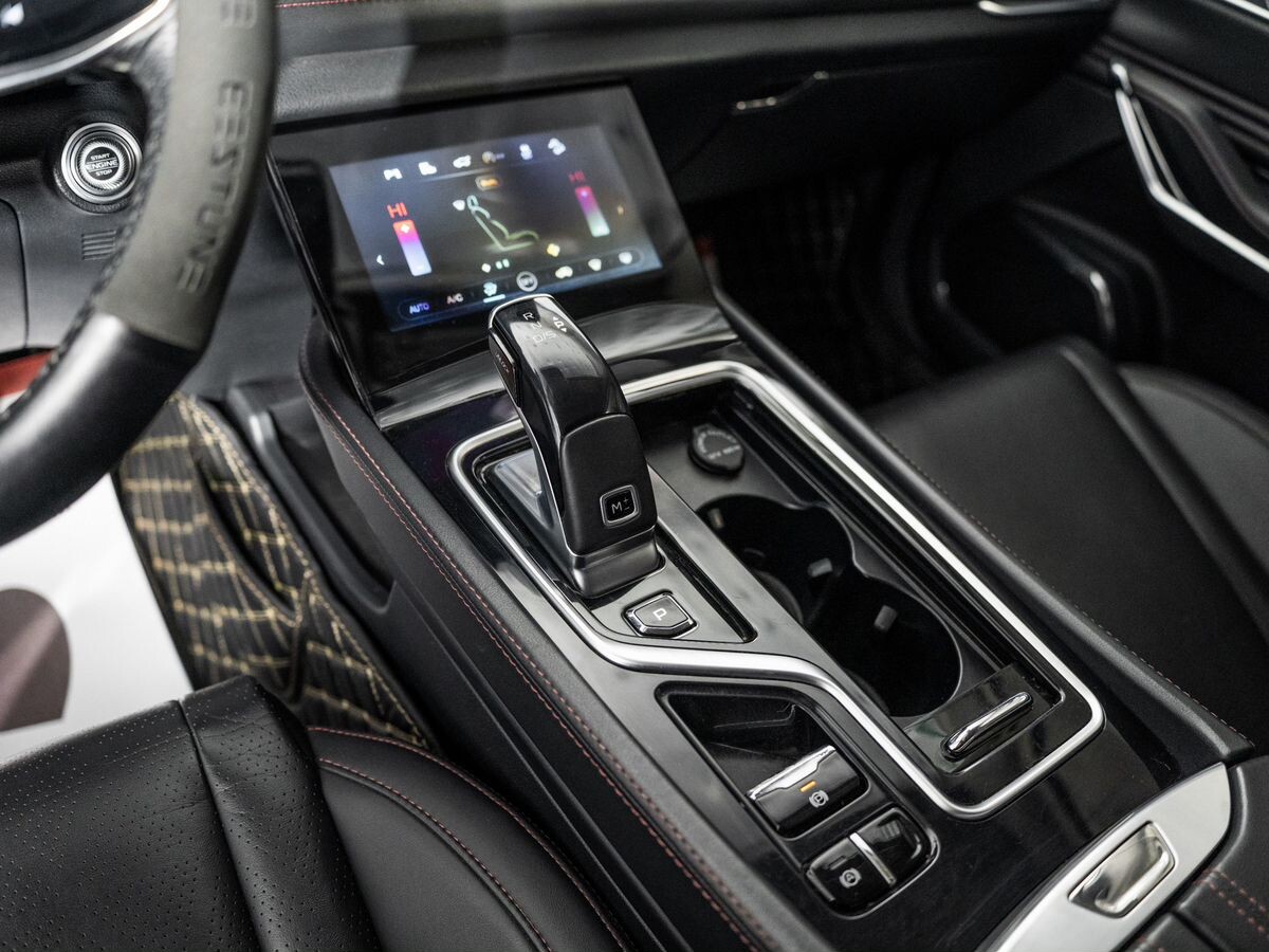 FAW Bestune T99 2021 - фото автомобиля