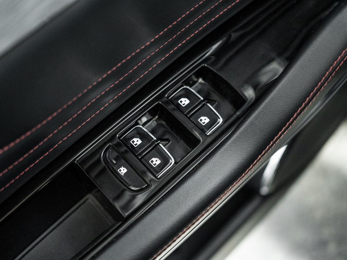 FAW Bestune T99 2021 - фото автомобиля