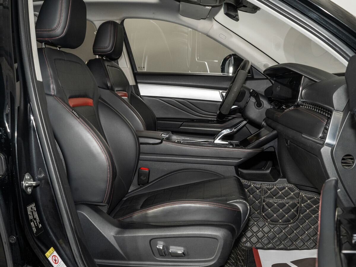 FAW Bestune T99 2021 - фото автомобиля