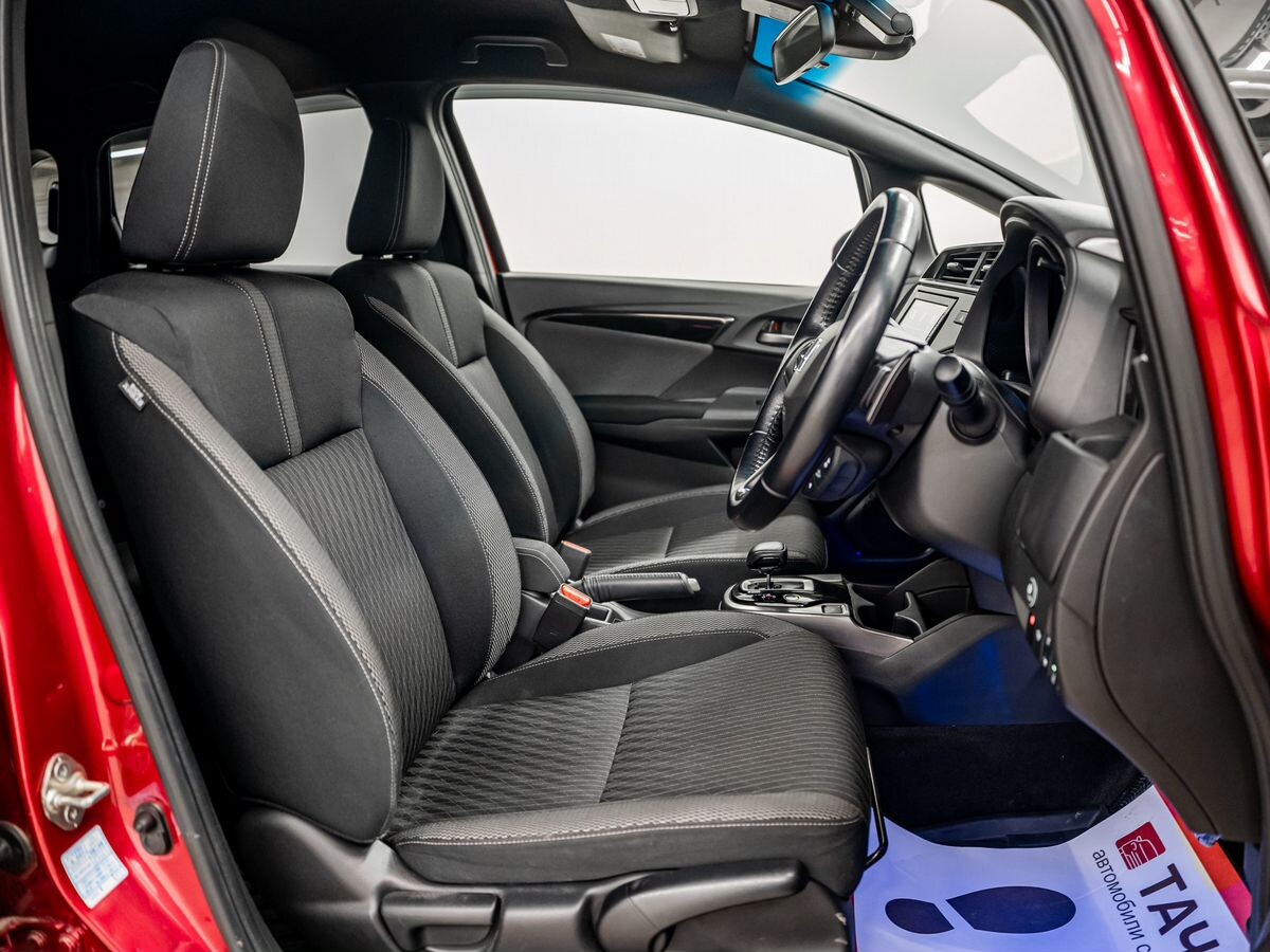 Honda Fit 2017 - фото автомобиля