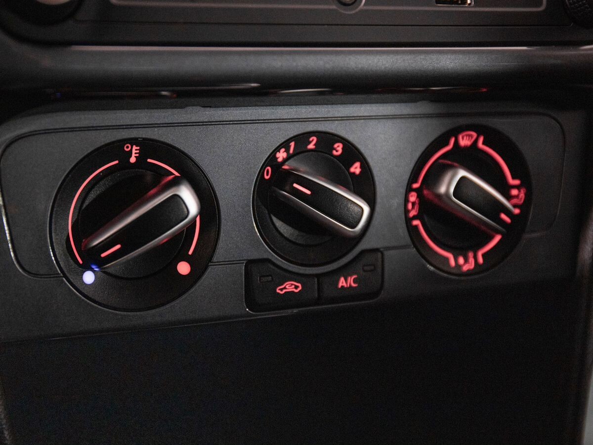 Volkswagen Polo 2019 - фото автомобиля