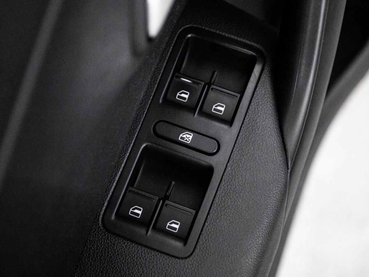 Volkswagen Polo 2019 - фото автомобиля