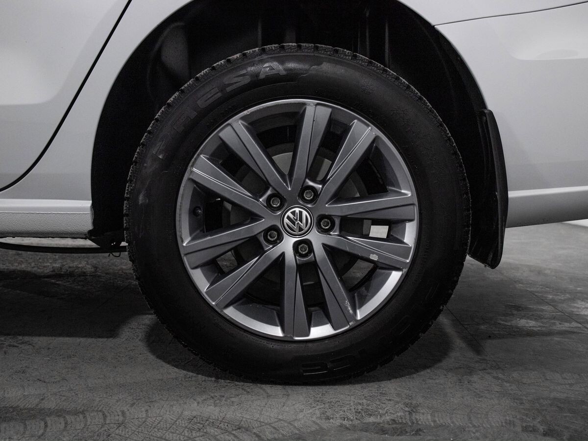 Volkswagen Polo 2019 - фото автомобиля