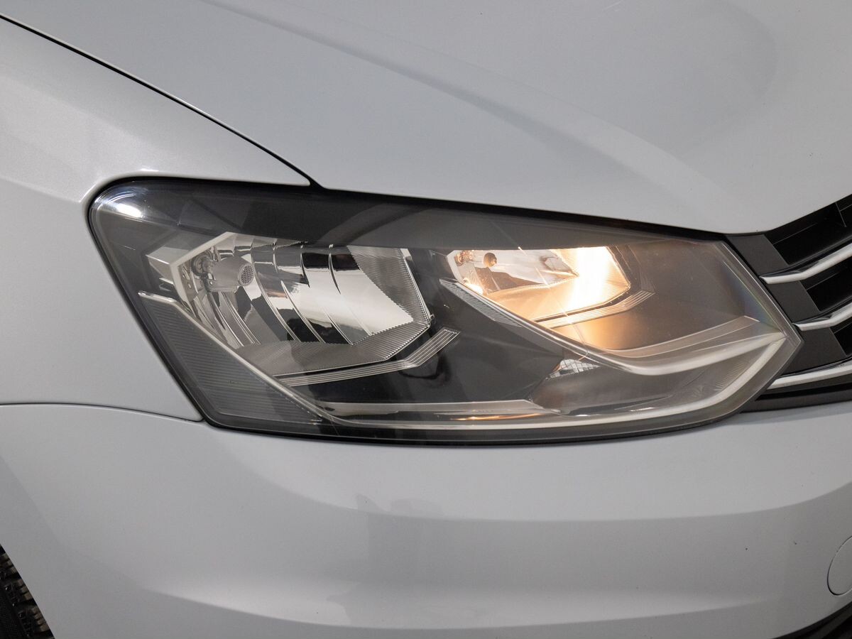 Volkswagen Polo 2019 - фото автомобиля