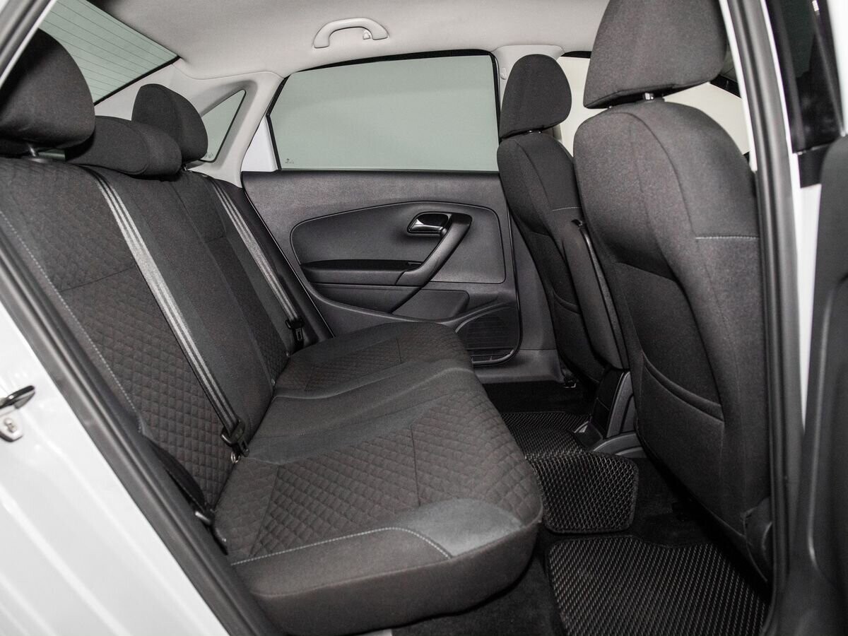 Volkswagen Polo 2019 - фото автомобиля