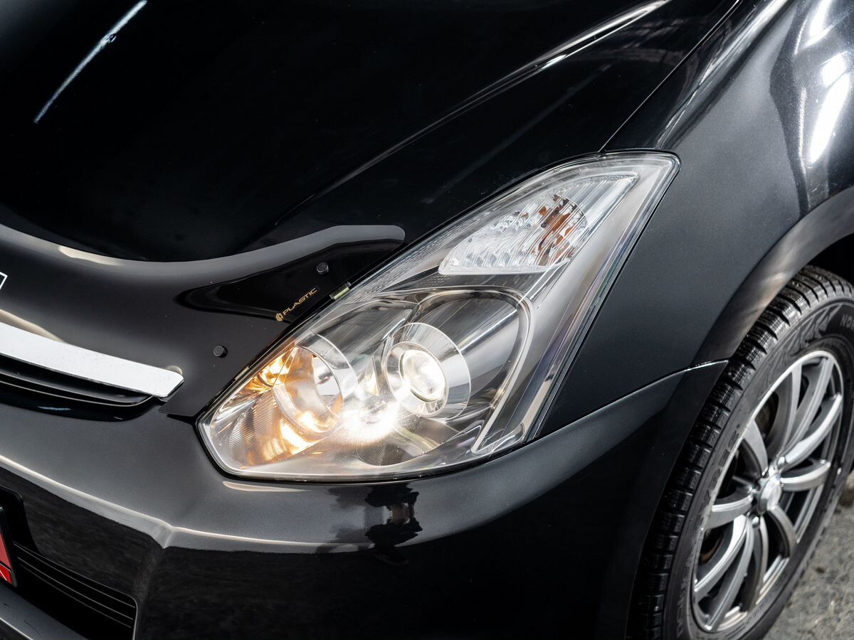 Toyota Wish 2009 - фото автомобиля