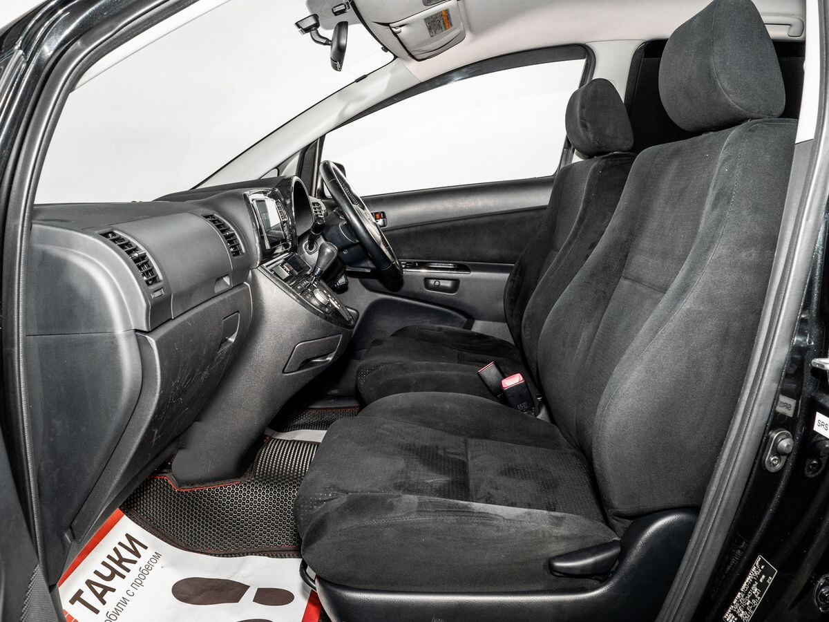 Toyota Wish 2009 - фото автомобиля