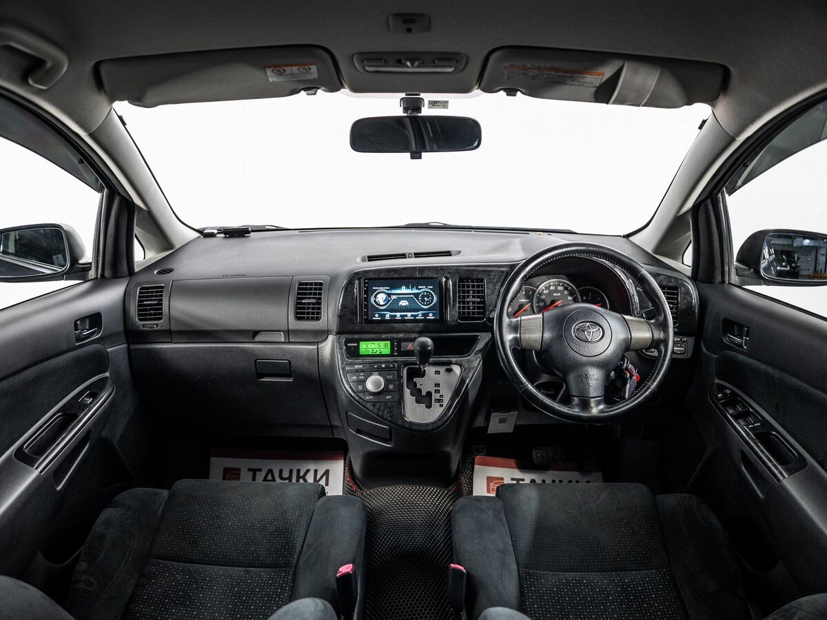 Toyota Wish 2009 - фото автомобиля