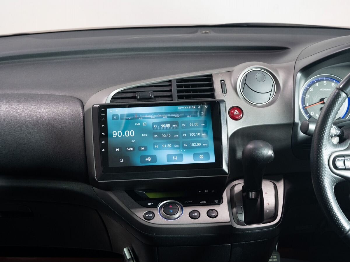 Honda Stream 2008 - фото автомобиля