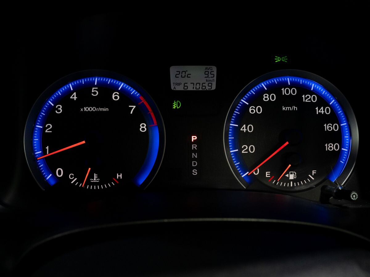 Honda Stream 2008 - фото автомобиля