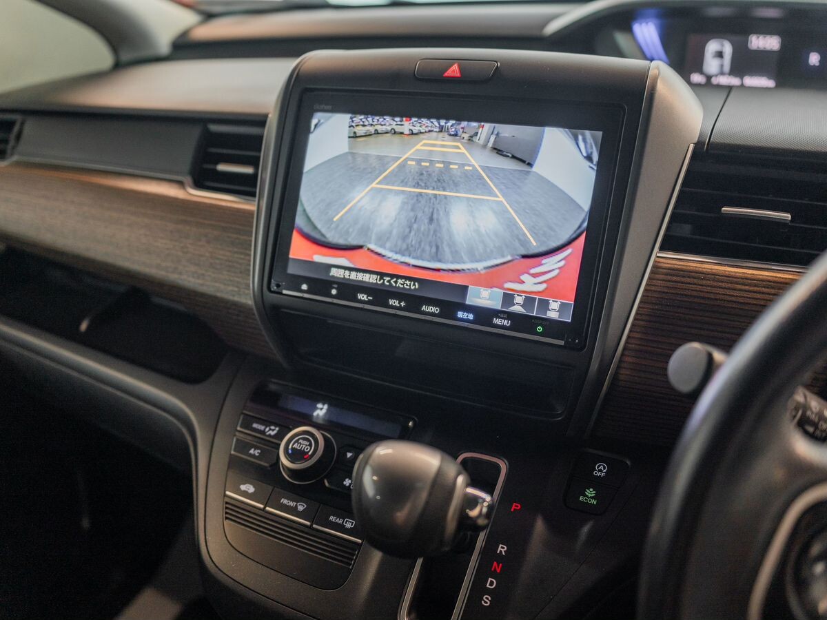 Honda Freed 2020 - фото автомобиля