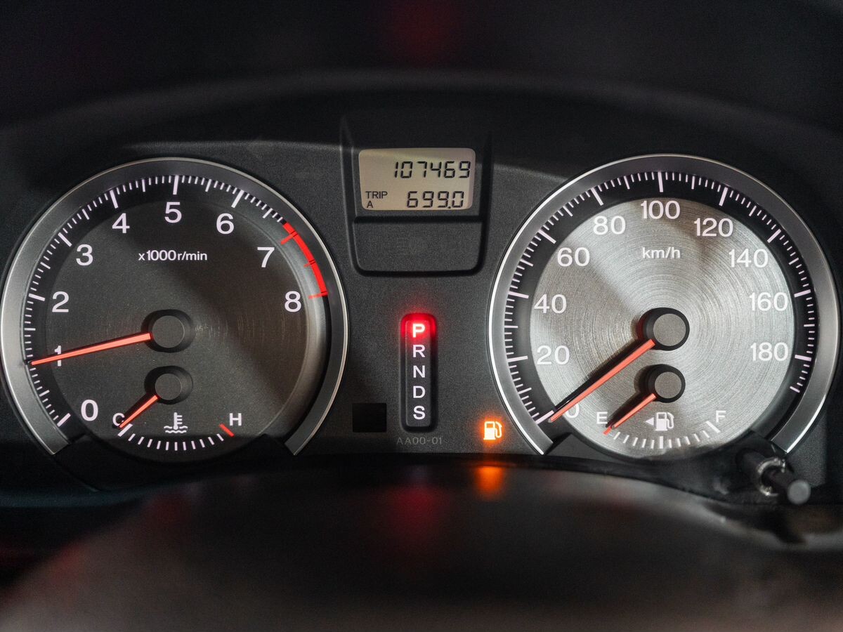 Honda Stream 2008 - фото автомобиля