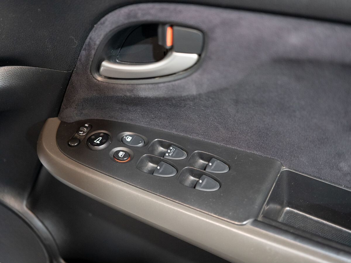 Honda Stream 2008 - фото автомобиля