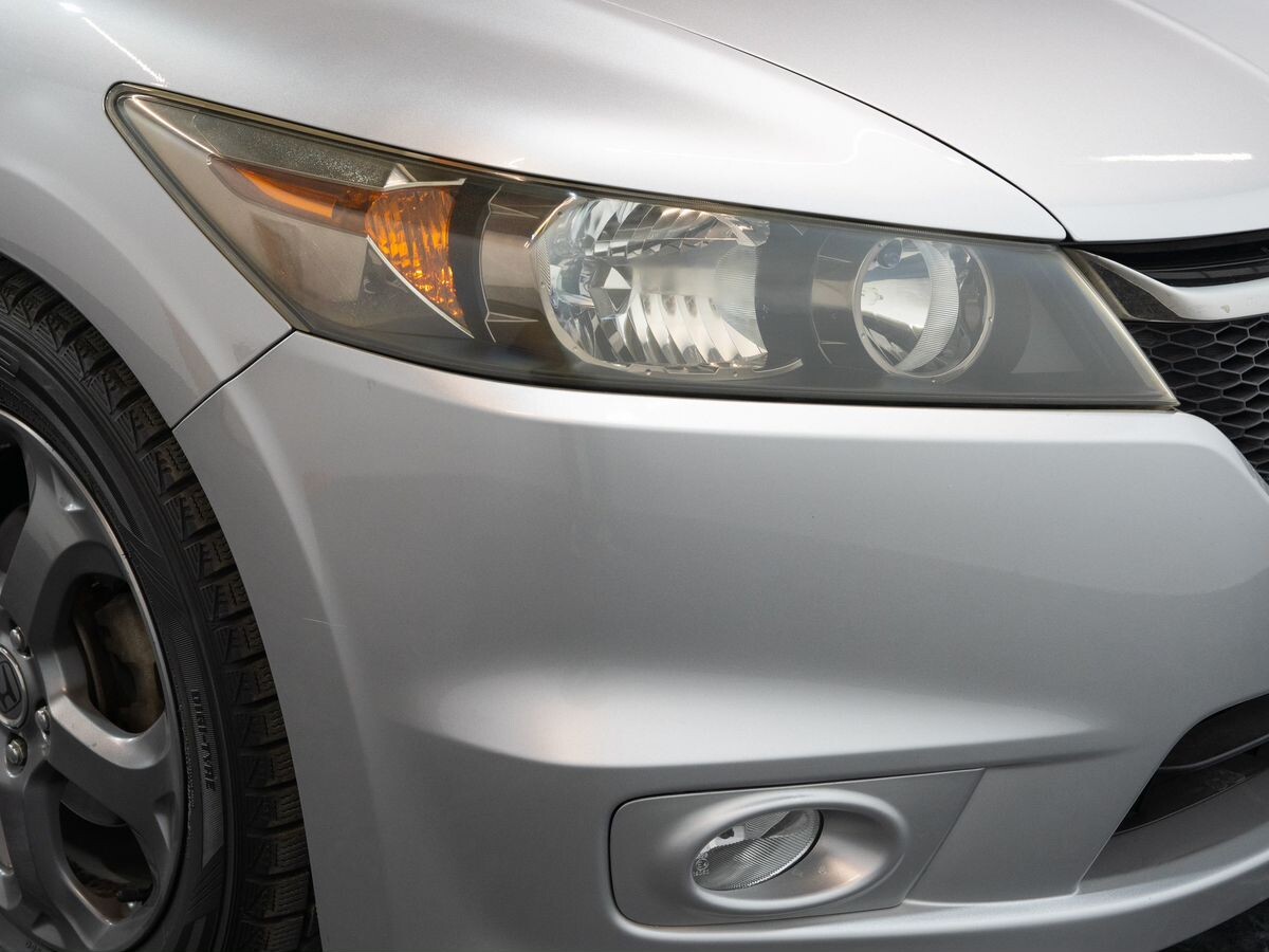 Honda Stream 2008 - фото автомобиля