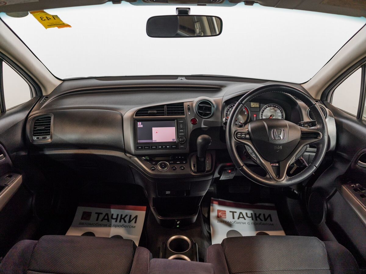 Honda Stream 2008 - фото автомобиля