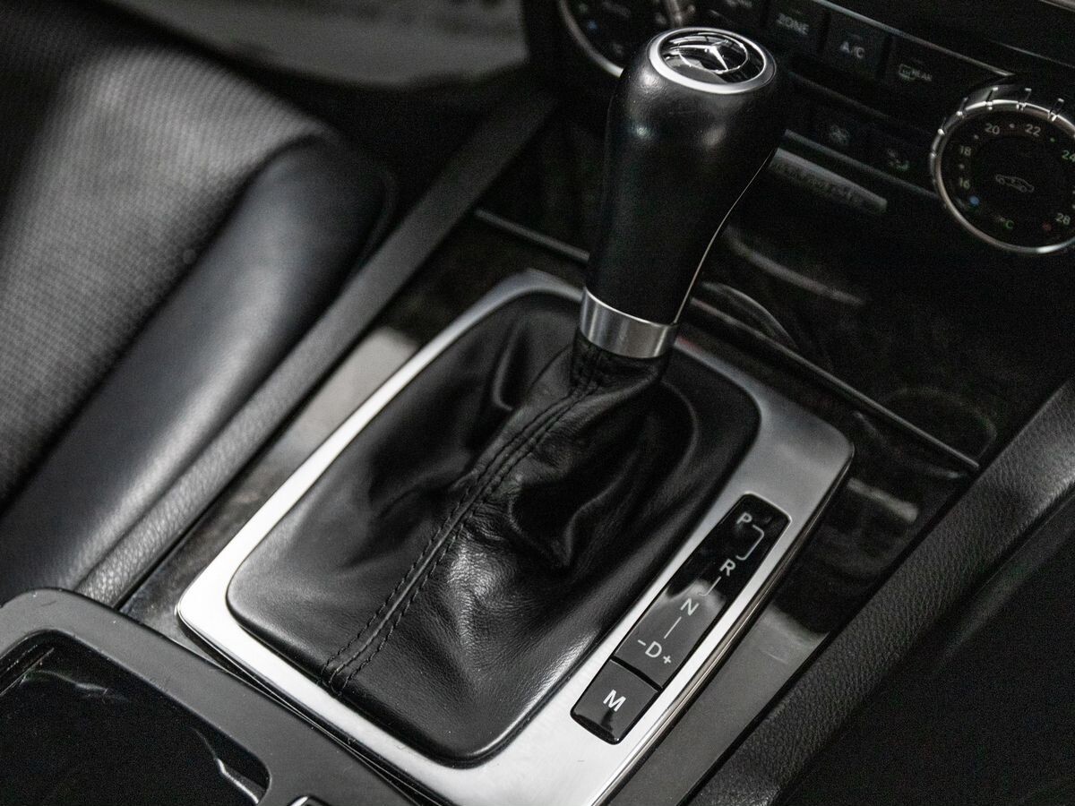 Mercedes-Benz C-Класс 2011 - фото автомобиля