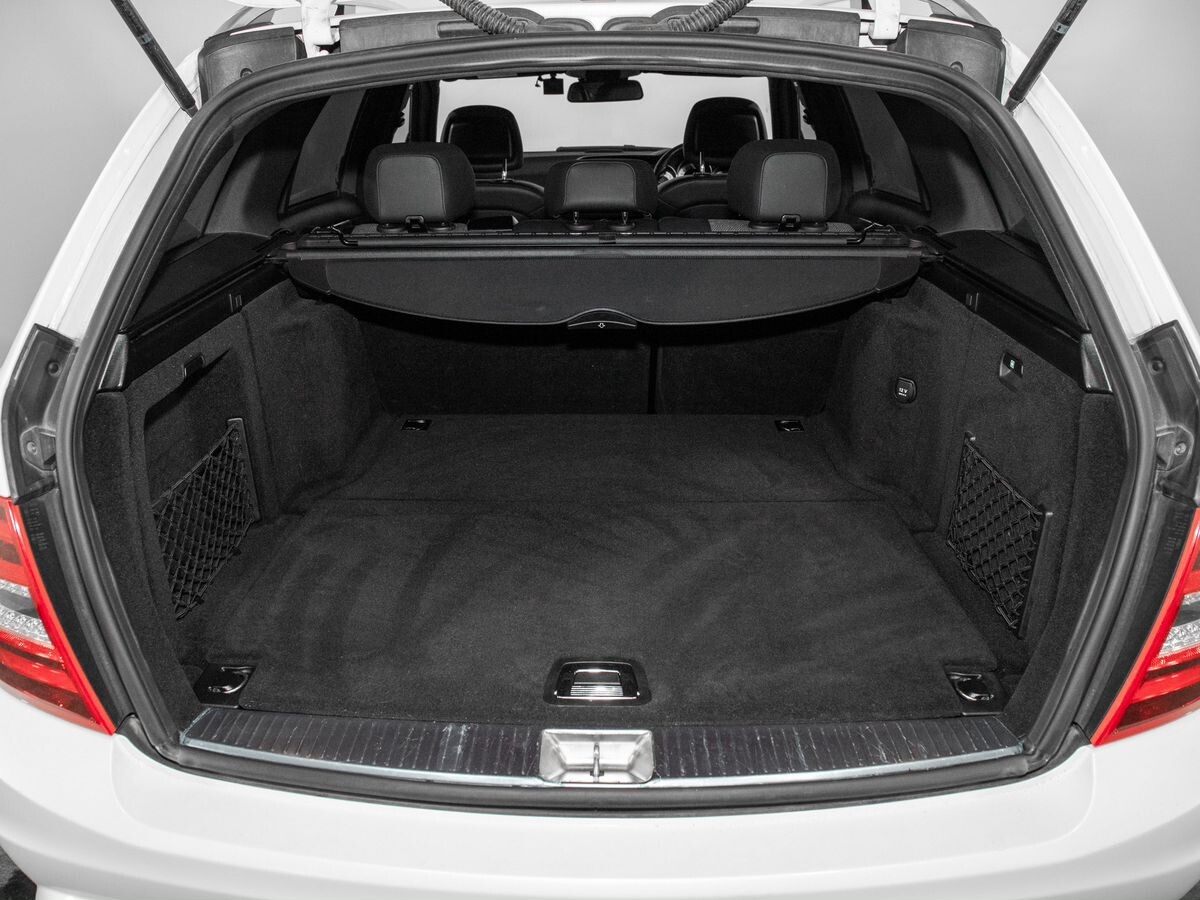 Mercedes-Benz C-Класс 2011 - фото автомобиля