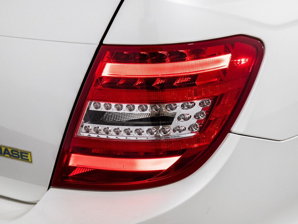 Mercedes-Benz C-Класс 2011 - фото автомобиля