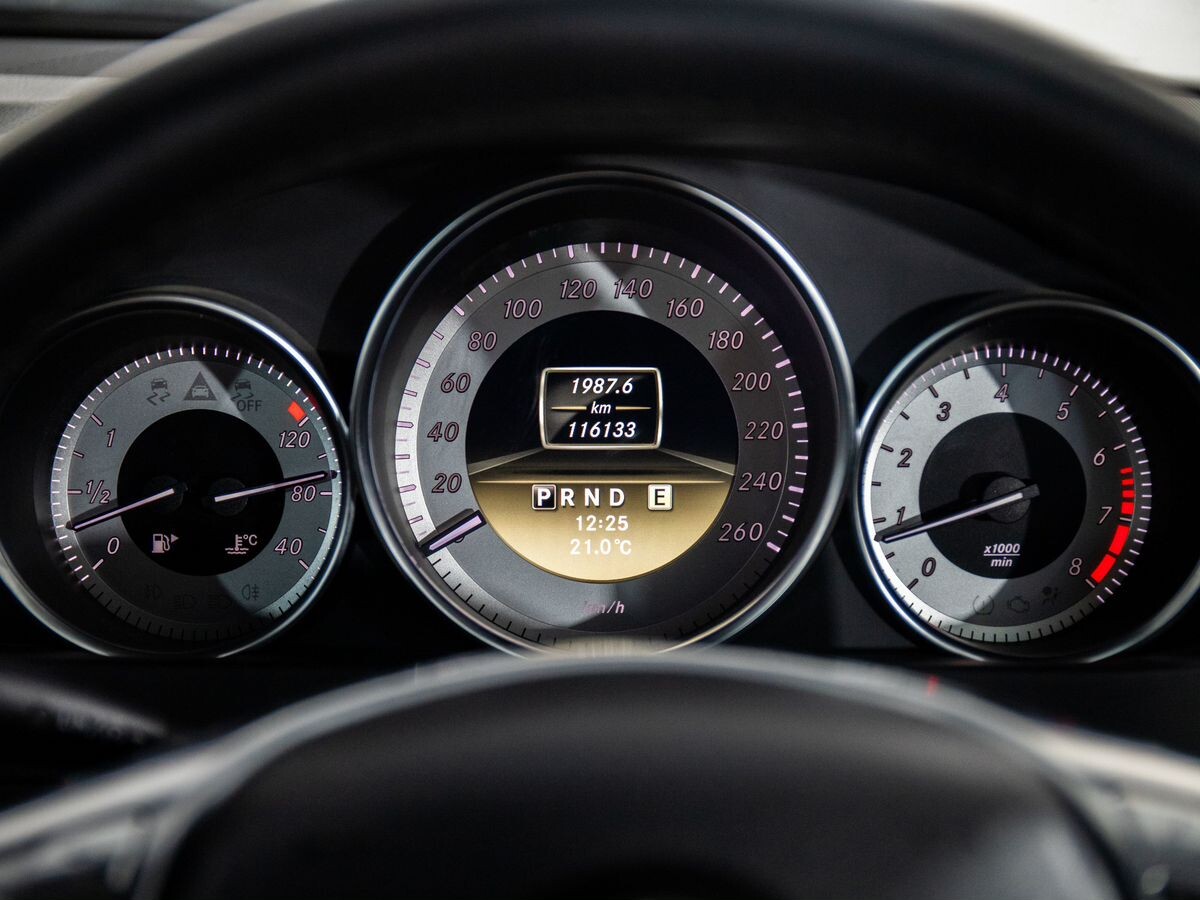 Mercedes-Benz C-Класс 2011 - фото автомобиля