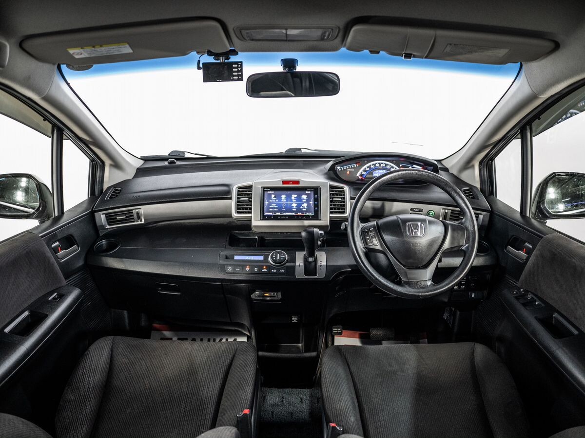 Honda Freed 2014 - фото автомобиля