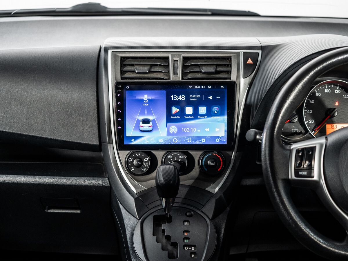 Toyota Ractis 2011 - фото автомобиля