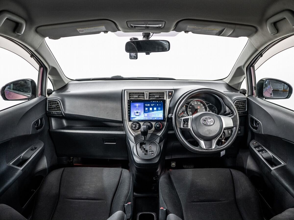 Toyota Ractis 2011 - фото автомобиля