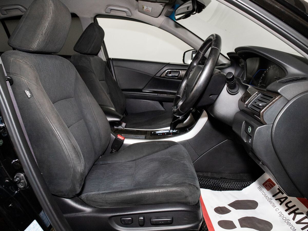 Honda Accord 2015 - фото автомобиля