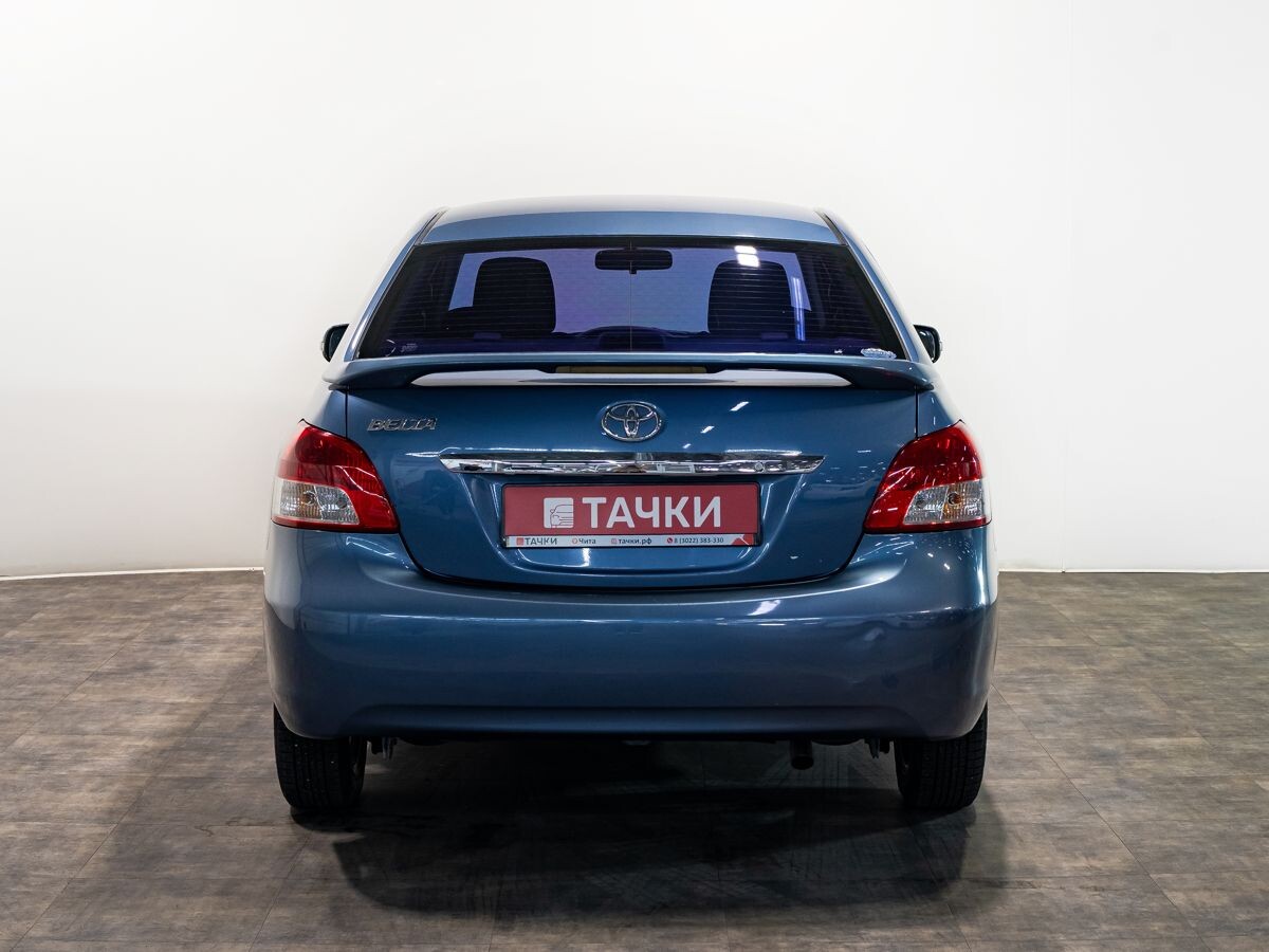 Toyota Belta 2010 - фото автомобиля