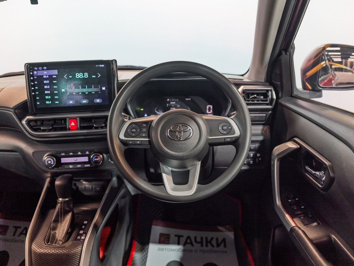 Toyota Raize 2020 - фото автомобиля