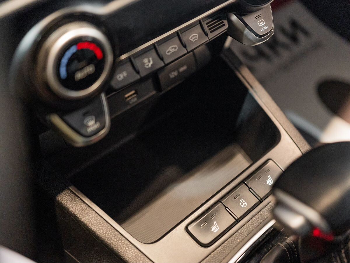 Kia Rio 2021 - фото автомобиля