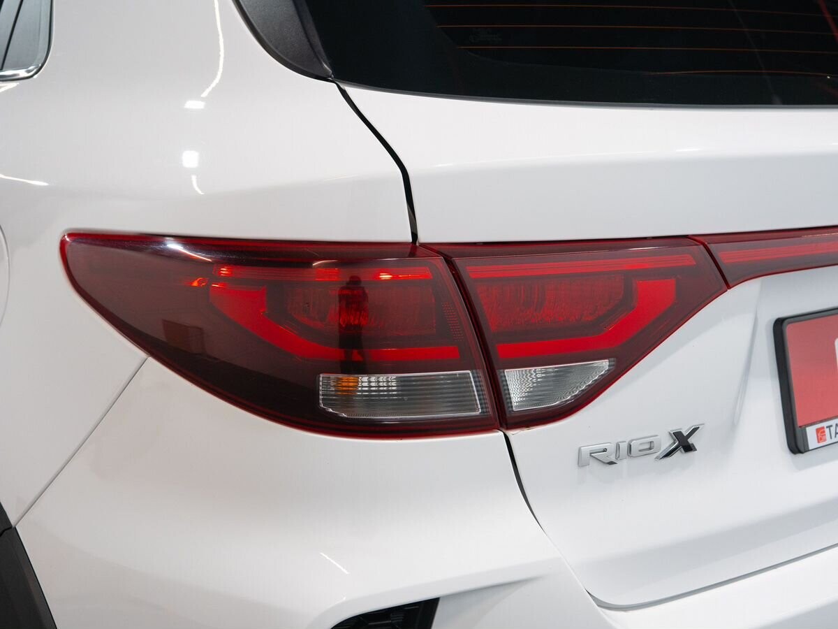 Kia Rio 2021 - фото автомобиля