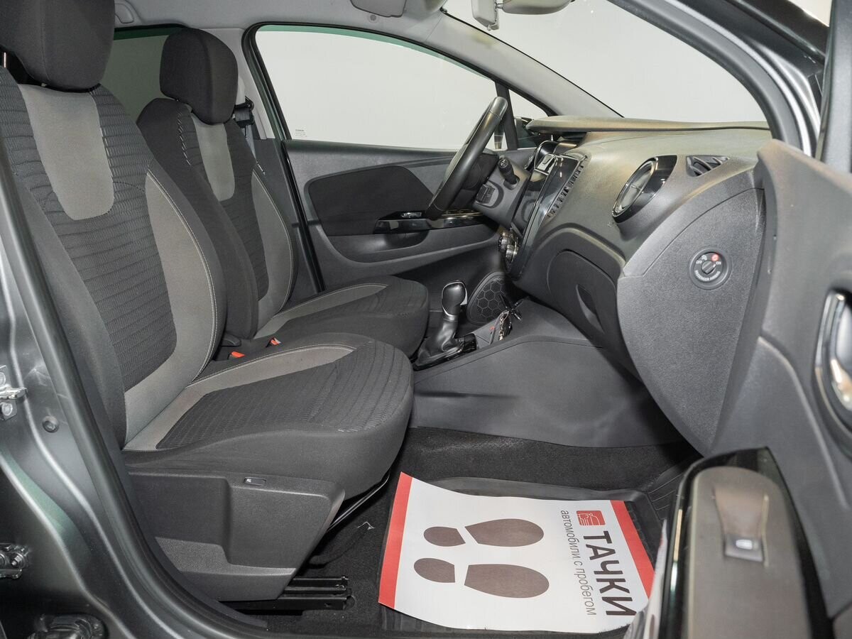 Renault Kaptur 2017 - фото автомобиля